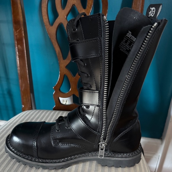 Demonia Riot 12BK - Picture 5 of 9